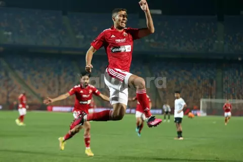 محمد شريف: لم أنظر للأموال عند توقيعي للأهلي.. ووسام أبو علي المهاجم رقم 1